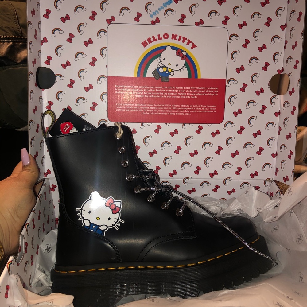 NIB Dr. Marten’s Hello Kitty collab